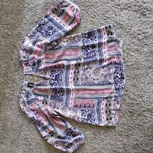 AmyWear Floral Open Shoulder Top